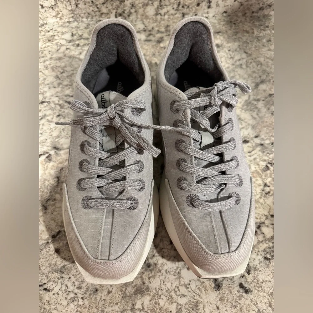 Allbirds Women's Risers Blizzard Low Top Trainers Sneakers Size 10 Gray White